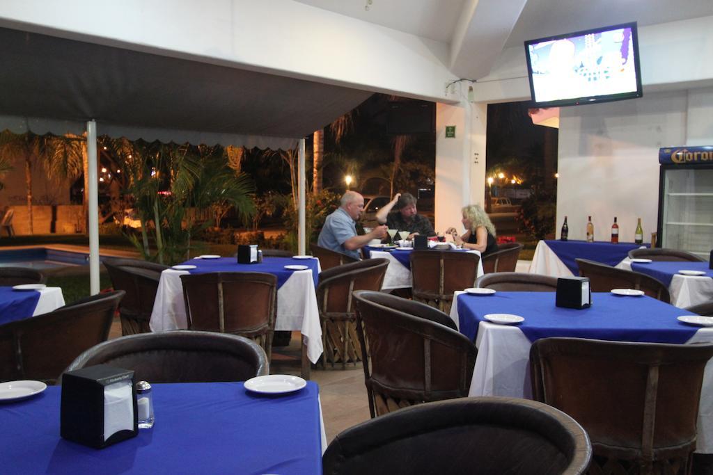Hotel Real Posada Manzanillo Exterior photo